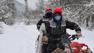 Кратки новини: ЧЕЗ обяви, че работи усилено за пускането на тока в засегнатите селища