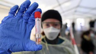 Заразените от коронавируса в България достигнаха 218, Борисов обяви 4.5 милиарден план (хронология)