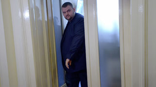 Откъде са парите на "най-големия дарител" Делян Пеевски