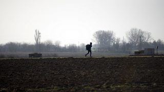 Рисковете пред бежанците в България - без работа и без дом