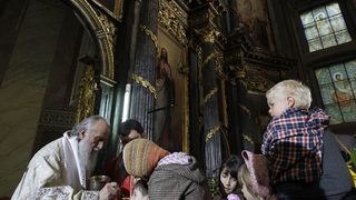 Сърбите няма да могат да излизат 84 часа заради Великден