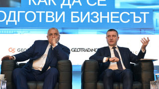 Министърът на финансите: Не намирам механизъм държавата да кредитира футболни клубове