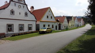 Фотогалерия: Холашовице – южночешки селски <span class="highlight">барок</span>