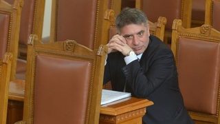 Мониторингът, за който се оплетоха управляващите