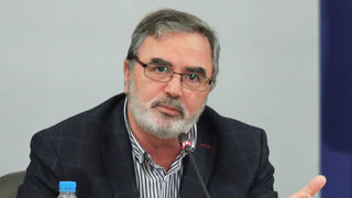 Ангел Кунчев: Във втора вълна́ сме, инфекциозността на вируса намалява