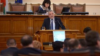 Валери Симеонов: Няма да позволим тотото да заеме нишата на "Национална лотария"