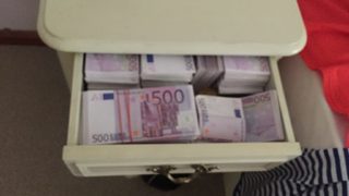 Всеки неотговорен въпрос е компромат в нечии ръце