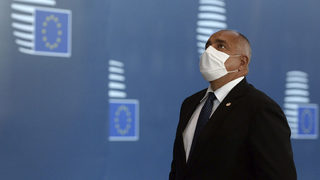 Тур за овации преди финала - какво премълча Борисов за милиардите от ЕС