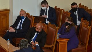 Сегашното правителство има много повече възможности за злоупотреби от служебното