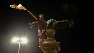 Ден 14: Протестът блокира възлови кръстовища в София (хронология)