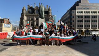 Протестите в чужбина: Да пътуваш 750 км., за да поискаш по-добра България
