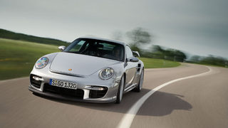 "Порше" 911 GT2 е най-добрият спортен автомобил за "Форбс"