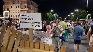 Ден 33: протестиращи се заканиха за блокади до оставка (хронология)