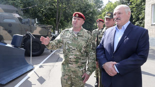 Лукашенко заговори за "опит за завземане на властта" и изпрати военни на западната граница