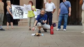 Антимаскърите в България - познати лица, анонимни и партия "Възраждане"