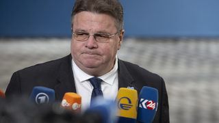 "Русия не е суперсила, а суперпроблем"