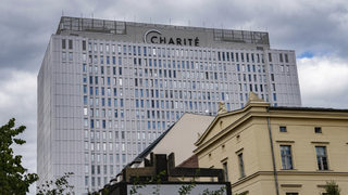 Навални помни всичко преди отравянето, охраната му е подсилена