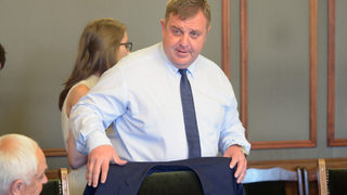 Каракачанов поиска България да блокира преговорите на Северна Македония с ЕС