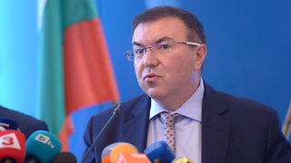 Кабинетът ще обновява плана за реакция при грипна пандемия, но няма да го прилага за COVID-19