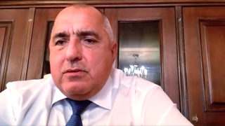 "Пари има, работете с пълна мощност": кабинетът отпусна още пари за лекари и COVID тестове
