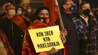 ВМРО-ДПМНЕ готви нови протести в 16 града срещу компромиса с България