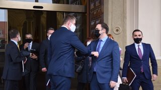 Чехия и Словакия се изправиха срещу България за "фалшифицирането на историята" в ЕС