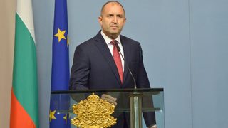 Коронавирусът в България: Радев започва консултации за честни и безопасни избори (хронология)