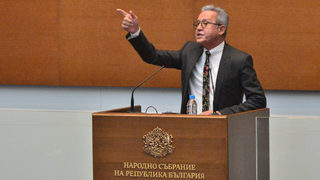 Йордан Цонев: Ние си харесваме господин Пеевски, той направи много за страната