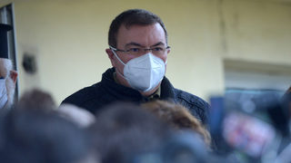 Организация, правила, политика – как се обърка планът за ваксиниране срещу COVID-19