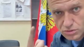 Съдът арестува Навални за 30 дни след заседание директно в полицейския участък