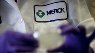 Merck се отказа от изработване на ваксина, ще се фокусира върху лечение на Covid-19