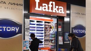 Община Варна не може да премахне изоставените павилиони <span class="highlight">Lafka</span>, защото нямала договор със собственика (допълнена)