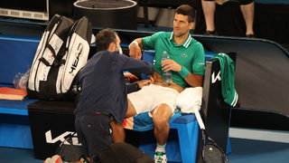 Джокович изчаква медицински преглед преди да продължи на Australian Open