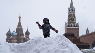 Снимка на деня: Снежен апокалипсис в Москва