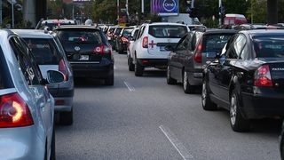 Без дебати депутатите разрешиха на общините да спират замърсяващите автомобили