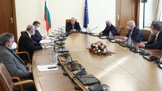 Борисов зададе курс към ударно ваксиниране в следващите десет дни