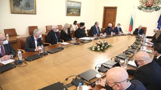 Още 9 милиона за общините от правителството, Борисов даде нов срок за магистрала "Хемус"