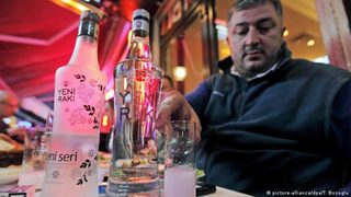 Защо в Турция искат да забранят наименованието "механа"