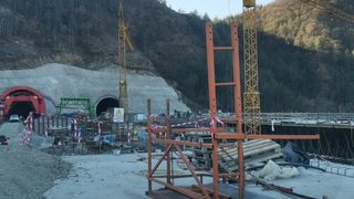 Тунелът под Шипка ще струва поне 358 млн. лв., четири консорциума искат да го строят