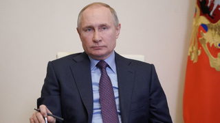 Коронавирусът по света: Путин се ваксинира, но не казват с какво