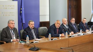 Коронавирусът в България: оперативният щаб прекрати дейността си (хронология)