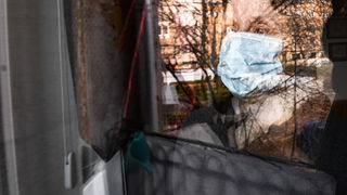 Коронавирусът в България: Властите обещават нещата да се оправят до седмици (хронология)