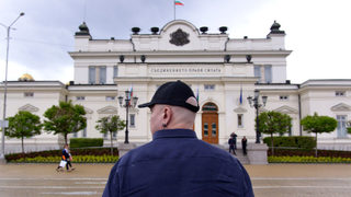 Избори и схеми