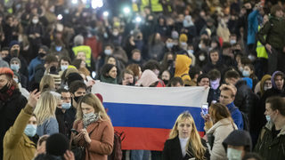 Руският митинг за Навални не оправда очакванията, Париж заплаши Москва със санкции, ако той умре