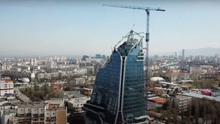 Стъклената кула - NV Tower