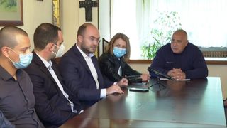 Борисов нареди "<span class="highlight">гласуване</span> с 200" за изборните правила на "Има такъв народ" и подкрепа за Мая Манолова