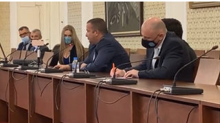 След изборите: Пред комисията "Манолова" анонимен разказа за кюлчетата