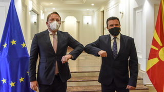 ЕС допуска започване на преговори само с Албания заради ветото на София над Скопие