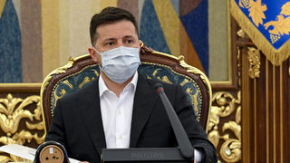 Зеленски отхвърли смекчен от парламента антикорупционен закон, поискан от МВФ