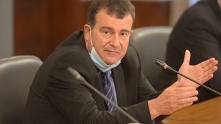 Директор в Александровска болница е изпълнявал пет длъжности едновременно